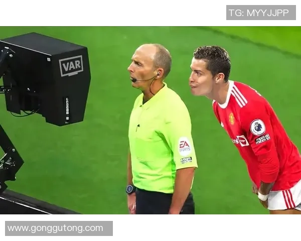 搞笑足球明星带球过人瞬间集锦让你捧腹大笑的精彩时刻 搞笑足球明星带球过人瞬间集锦让你捧腹大笑的精彩时刻